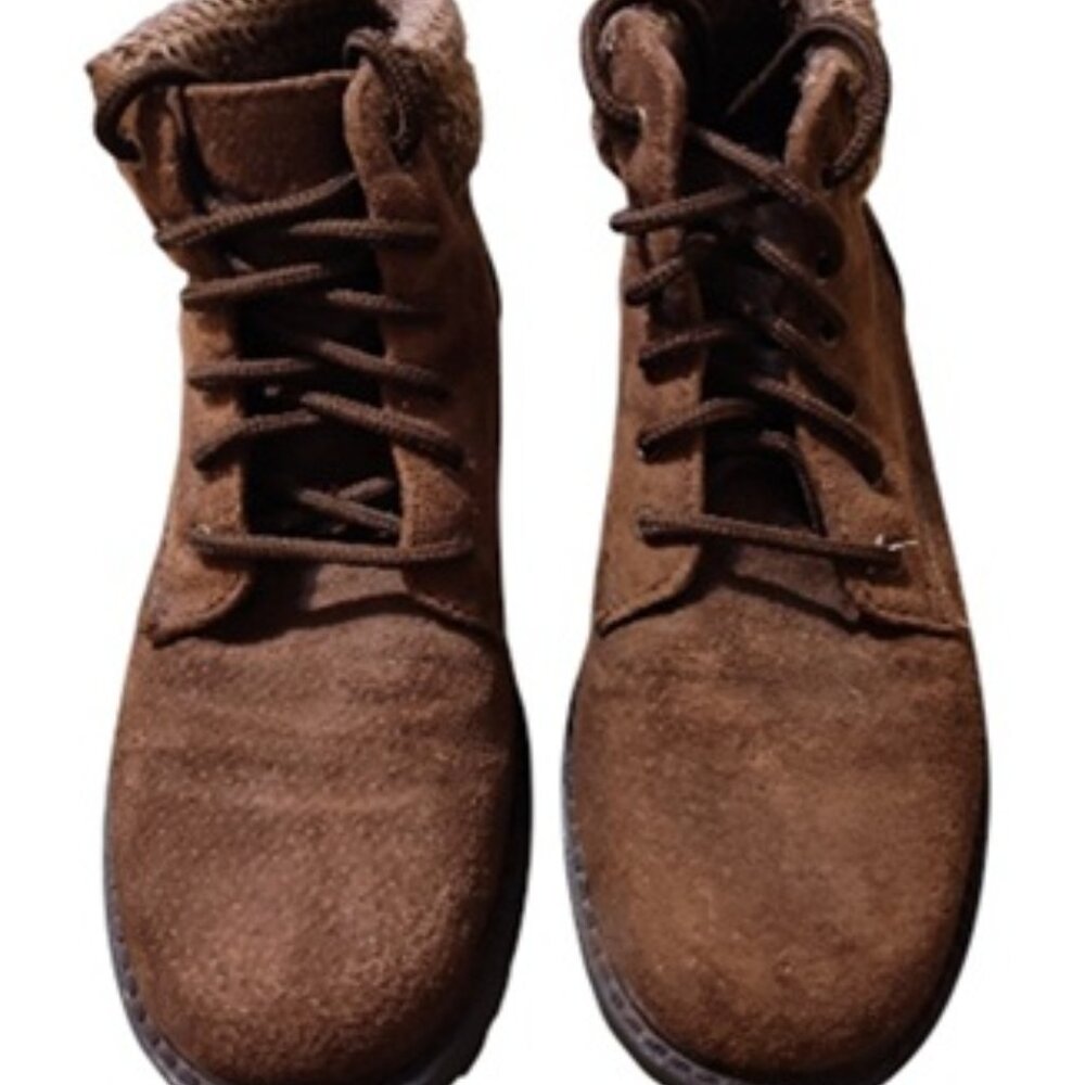 Women's Predictions hiking boot in Brown, size 8 1/2